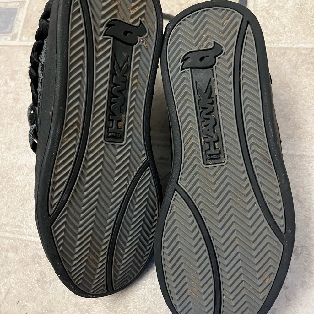 Tony Hawk Black and Gray Boys Sneakers Size 6 - Picture 3 of 6